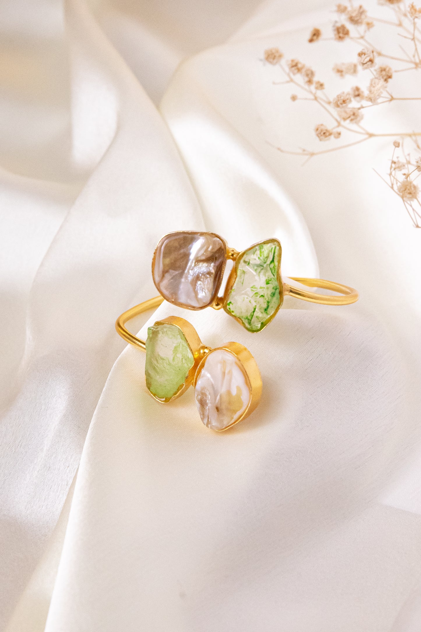 EMERALD WAVE CUFF