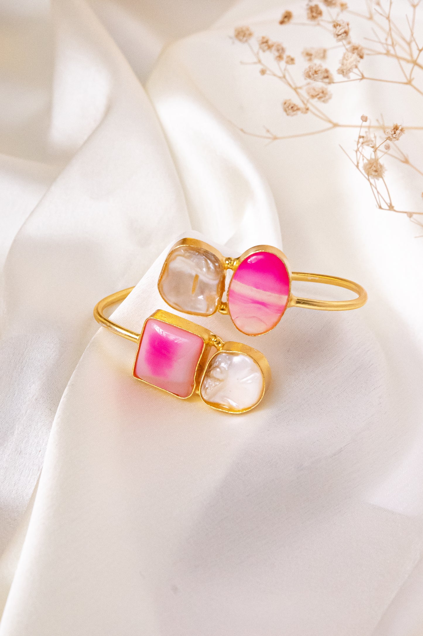 DAWN CUFF