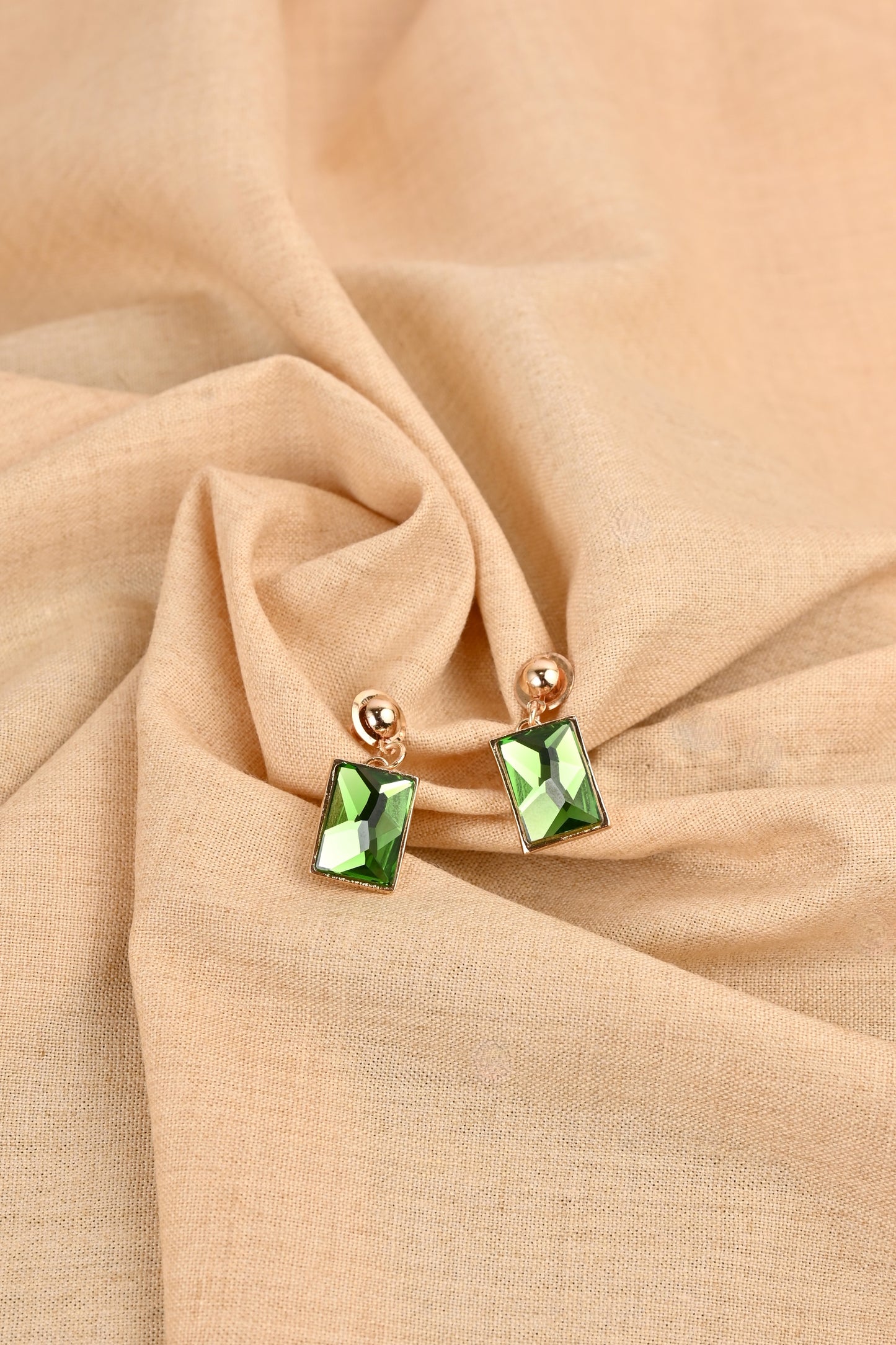 JADE EARRING