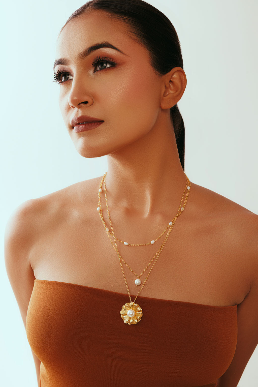 PLUMERIA LAYERED NECKPIECE