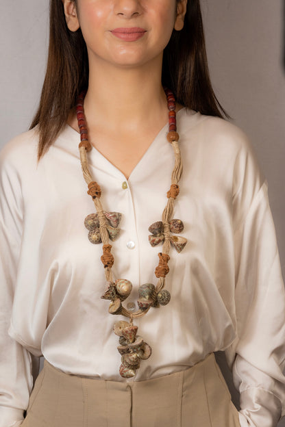 SERENITY SEASHELL NECKLACE