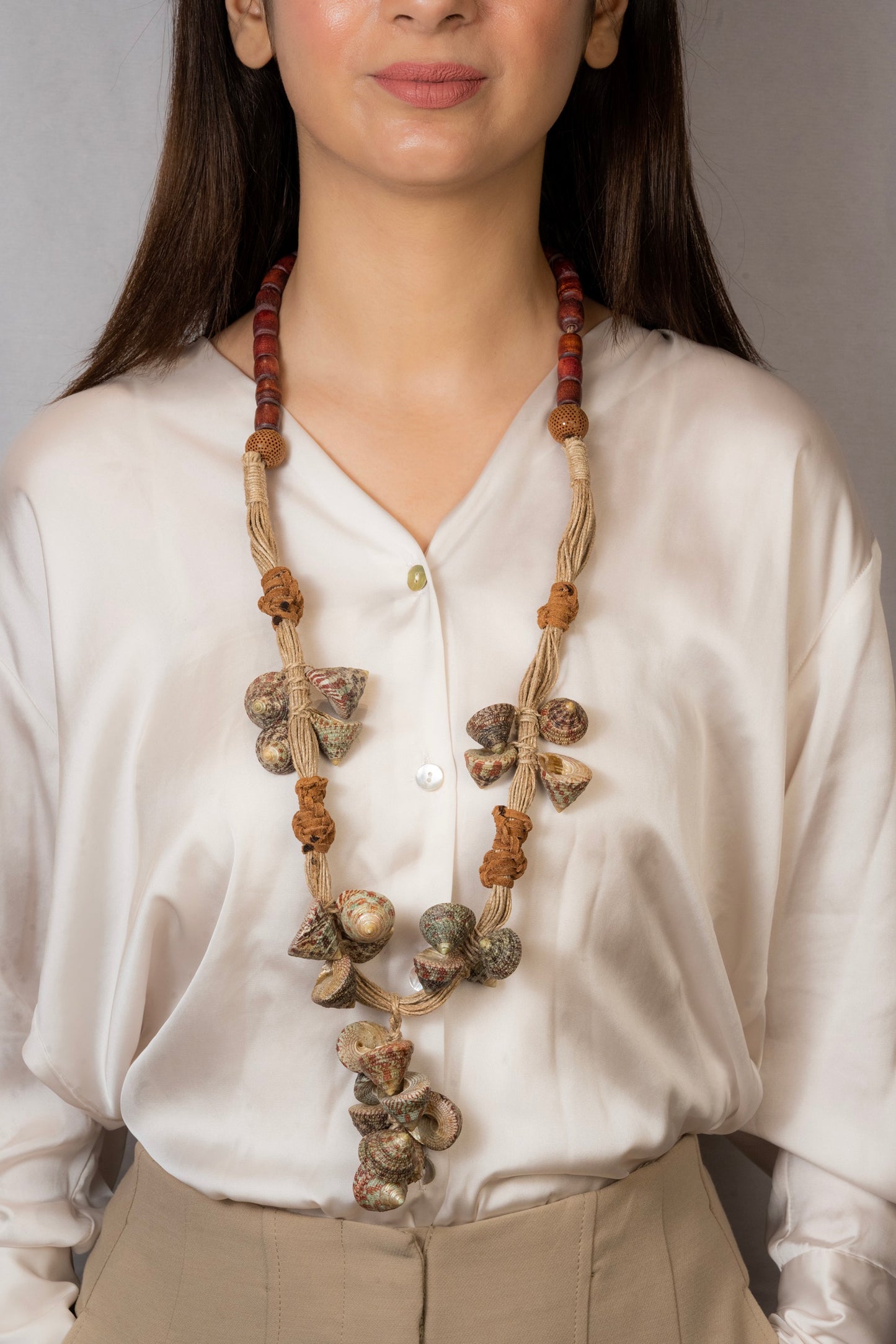 SERENITY SEASHELL NECKLACE