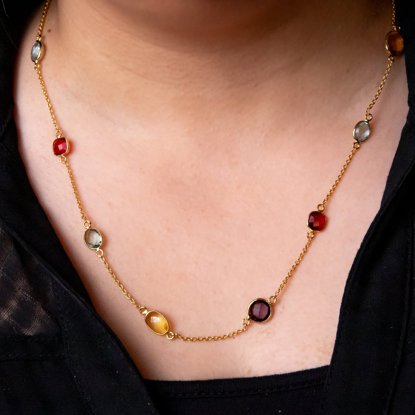 MULTICOLOR NECKLACE