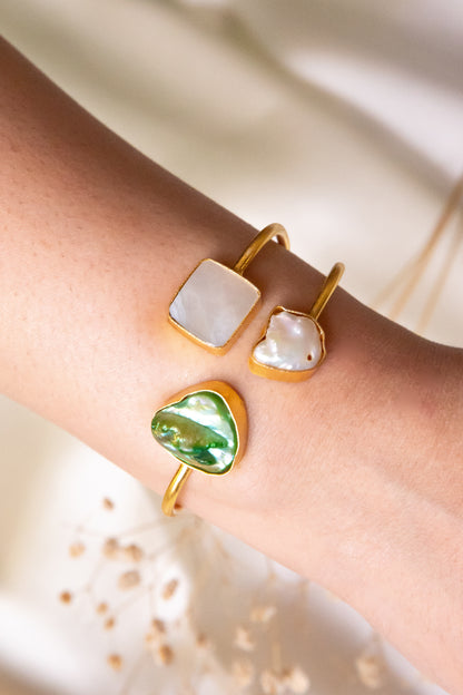 MOTHER OF PEARL BRACELET