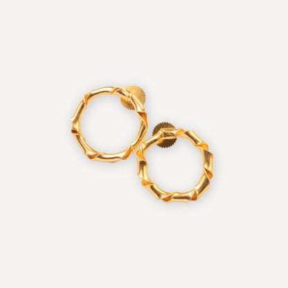 TWISTED HOOPS