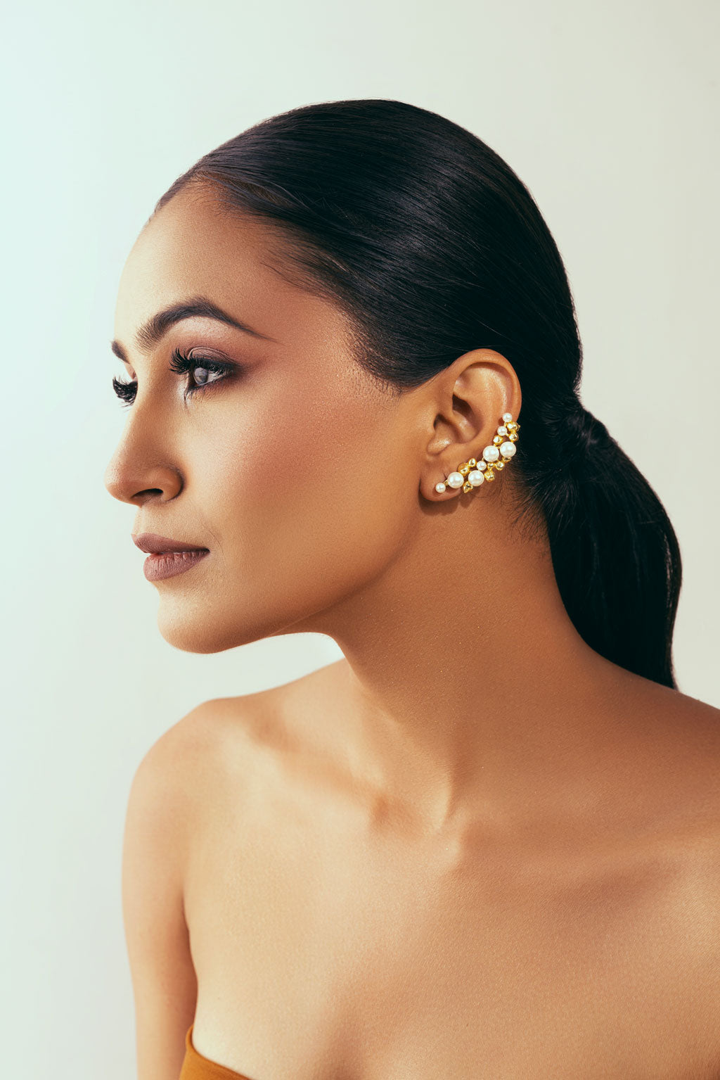 PRETTY PLEASE EAR CUFF - GOLDEN